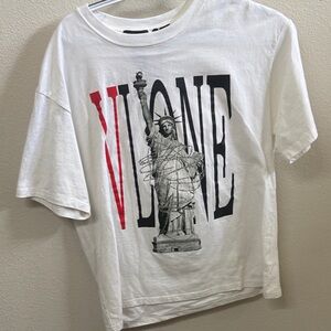 White Graphic T-Shirt with Statue of Liberty Design